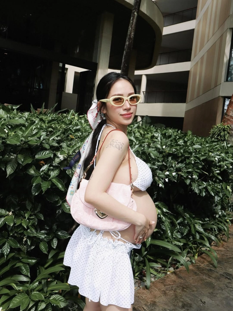 Mẹ bầu hot nhất cõi mạng joyce phạm style đi biển cực cuốn - 4
