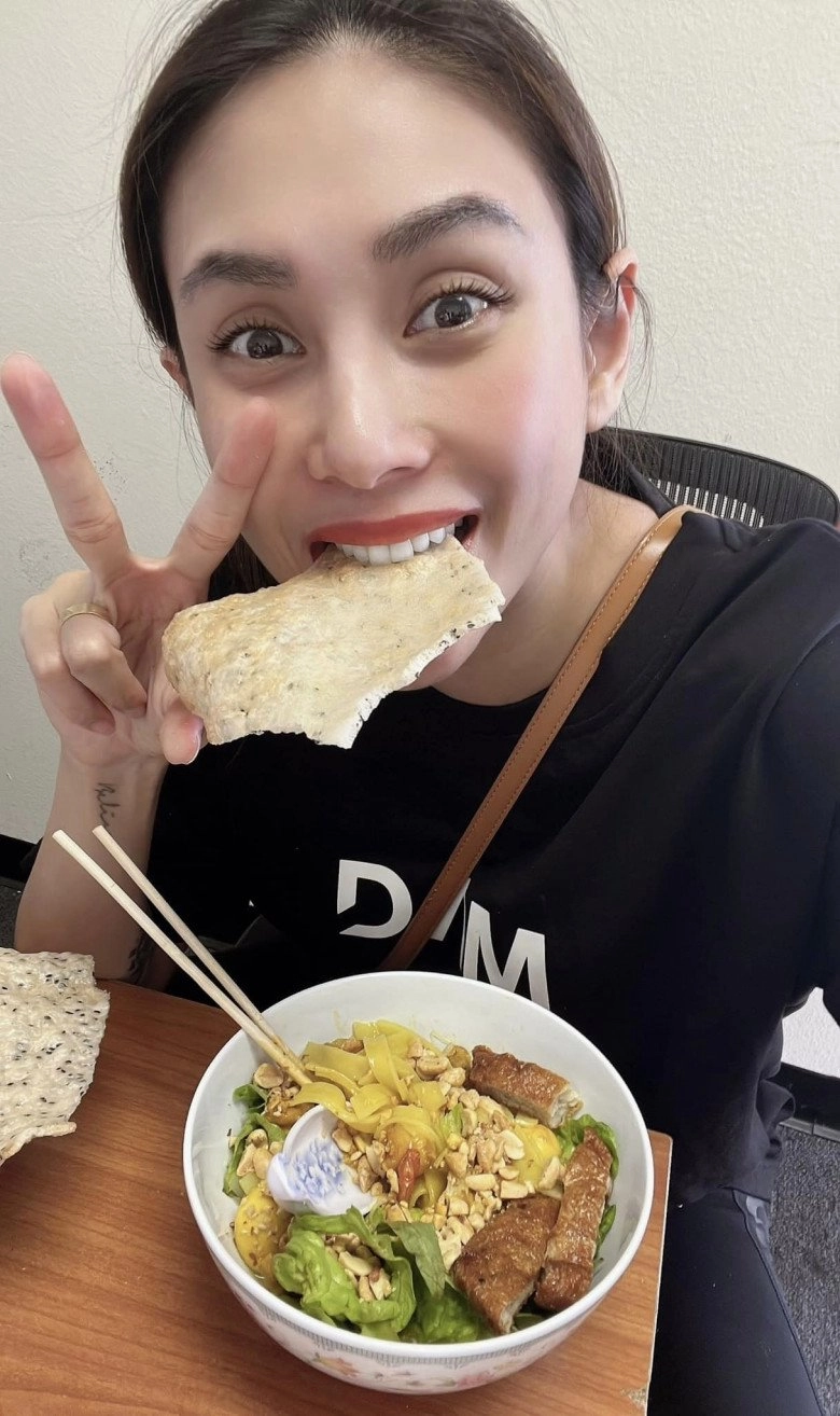 Mẹ bầu võ hoàng yến nấu ăn cho chồng giấu mặt ở mỹ 3 giờ sáng vẫn khoe làm dân mạng phát thèm - 10