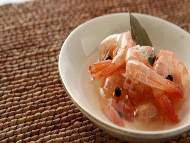Mẹ chồng nấu cháo tôm cho cháu luôn bỏ thịt chỉ lấy vỏ biết lý do tôi sốc không nói nên lời - 3