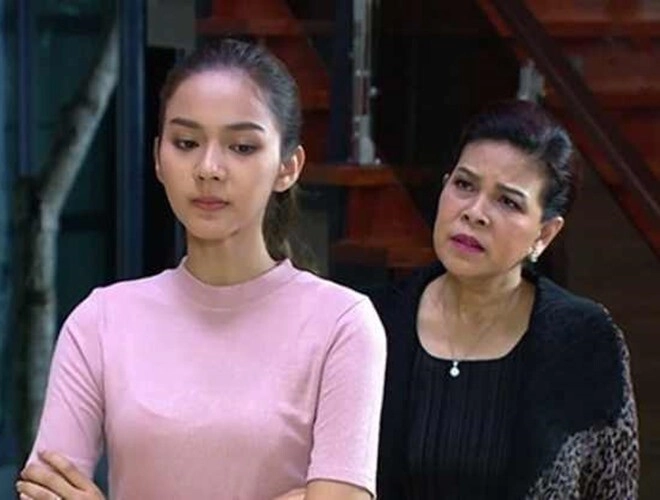Mẹ chồng nghèo bỗng tặng cháu 1 tỷ mừng đầy tháng con dâu khóc lóc đòi ly hôn - 1
