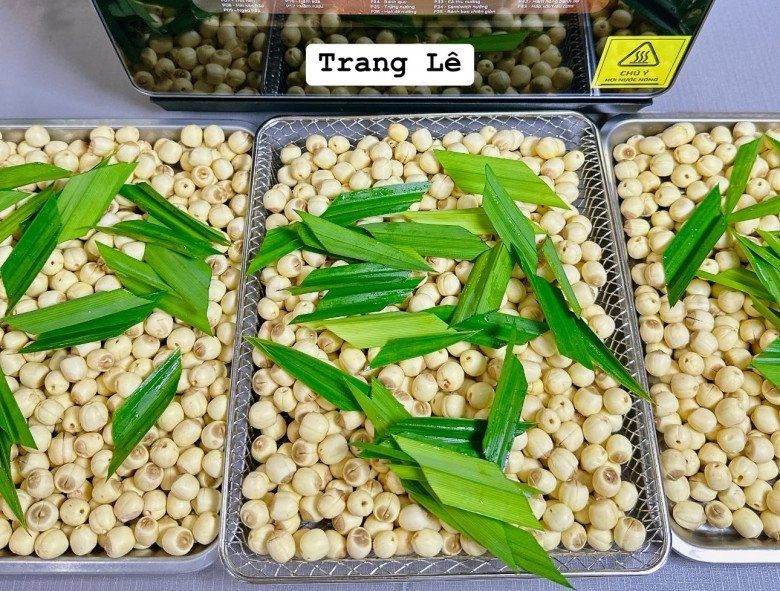 Mẹ đảm bảo quản hạt sen để cả năm vẫn vàng ươm không đen đầu hay khô cứng hóa ra là nhờ cách dễ ợt này - 2