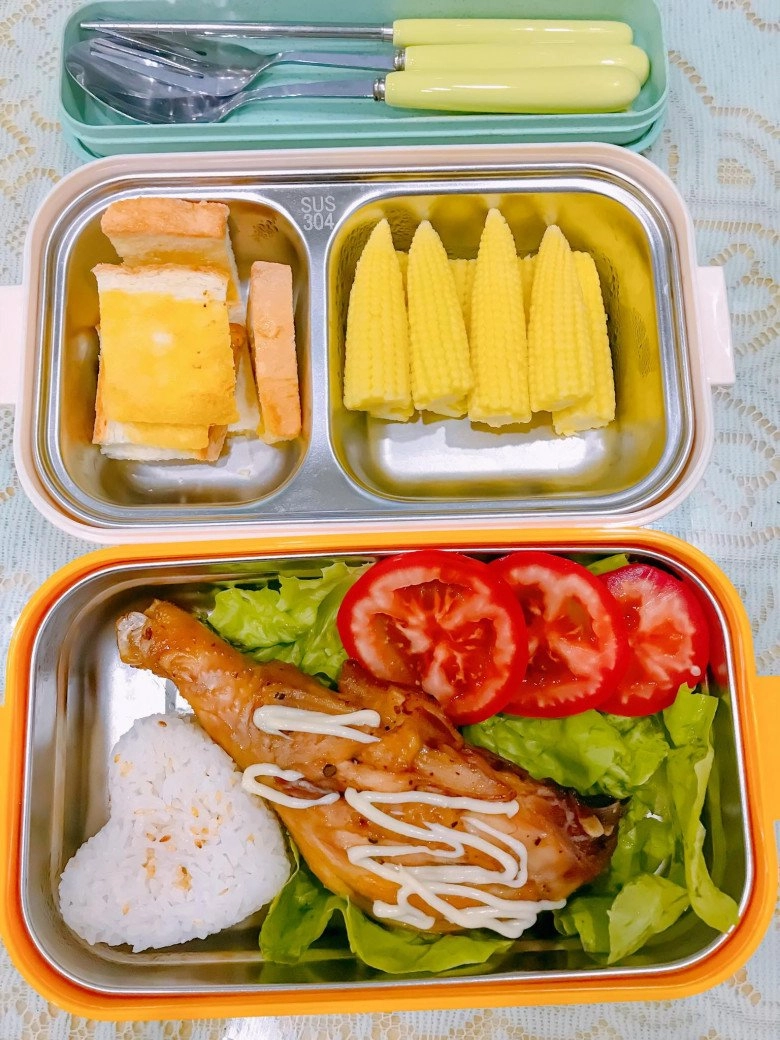 Mẹ đảm dậy từ hơn 5 giờ sáng nấu ăn cho con mang đi học bạn bè con suốt ngày khen lại còn xin ăn thử - 7