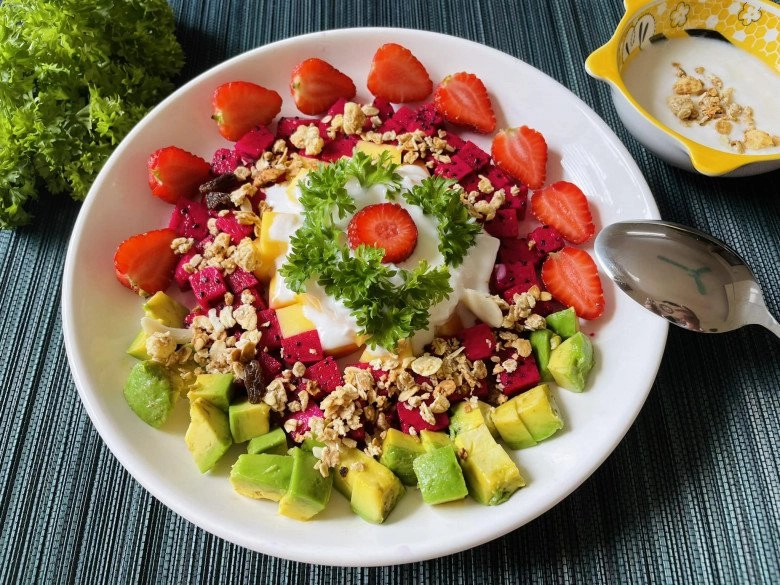 Mẹ đảm gợi ý hàng loạt món salad cực đơn giản tươi mát ai cũng làm được cho ngày hè - 11