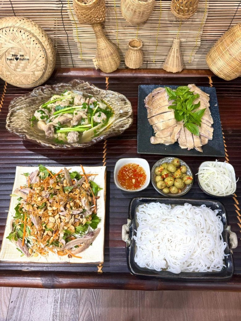 Mẹ đảm hải phòng khoe loạt cơm hè nhìn là mê chồng con suốt ngày khen mẹ nấu ăn là ngon nhất - 17