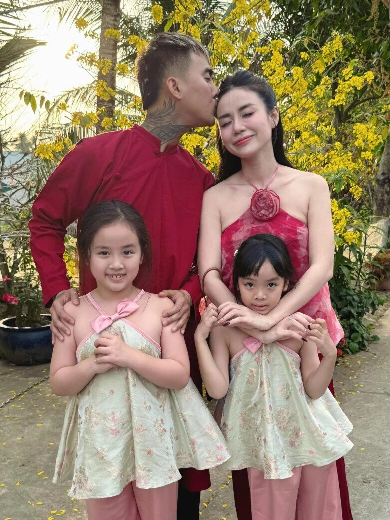 Mẹ đơn thân nóng bỏng bán bún nuôi 2 con giờ được chồng trẻ tổ chức đám cưới to nhất nhì sàithành - 9