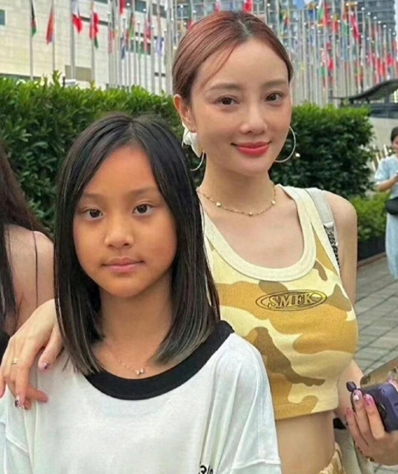 Mẹ ngoại tình khiến gia đình tan vỡ bé gái sống giàu sang học trường 56 tỷnăm và cái kết khi trưởng thành - 10