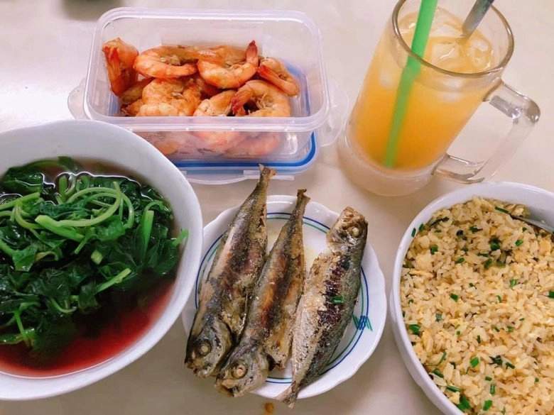 Mẹ ruột qua đời chủ nhân bài hát nhật ký của mẹ nghẹn ngào đăng những bữa cơm thân thương mẹ nấu - 5