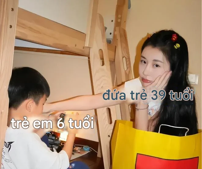 Mẹ43 tuổi hóa nữ sinh gây náo loạnsân bay nói là mẹ không ai tin cứ ngỡ bạn học của con trai - 7
