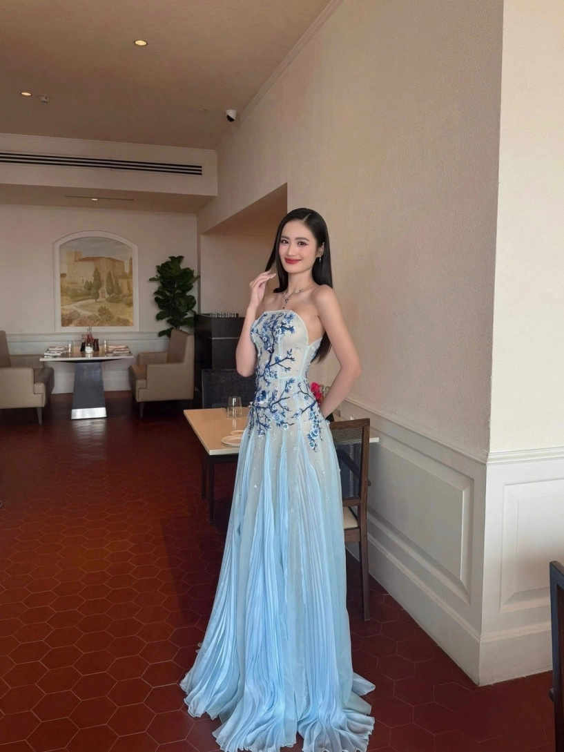 Miss world 2025 loạt trang phục đậm tinh thần văn hóa việt của hoa hậu ý nhi - 7