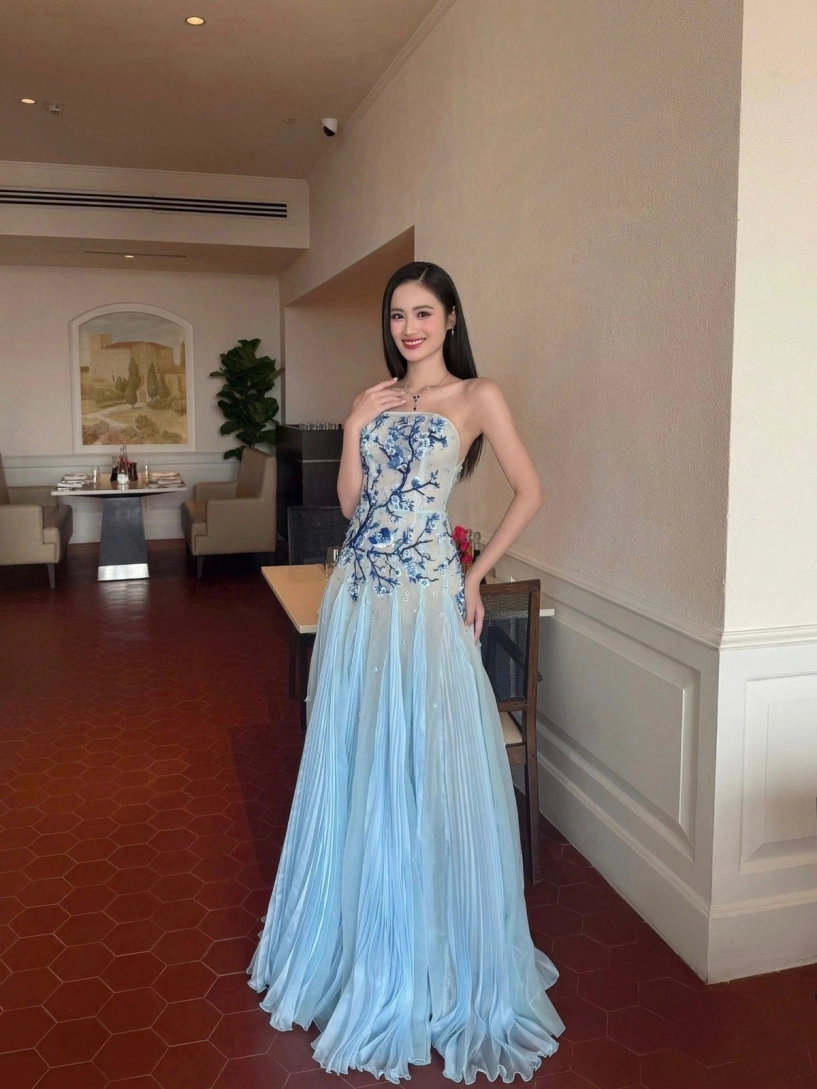 Miss world 2025 loạt trang phục đậm tinh thần văn hóa việt của hoa hậu ý nhi - 8