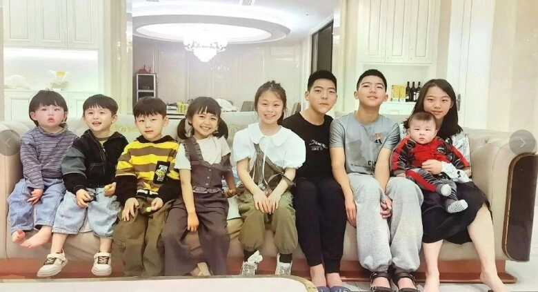 Mỹ nhân 13 năm đẻ sòn sòn 9 đứa con được gọi như máy đẻ thuê 6 bảo mẫu làm mẹ sung sướng trong khu nhà giàu - 2