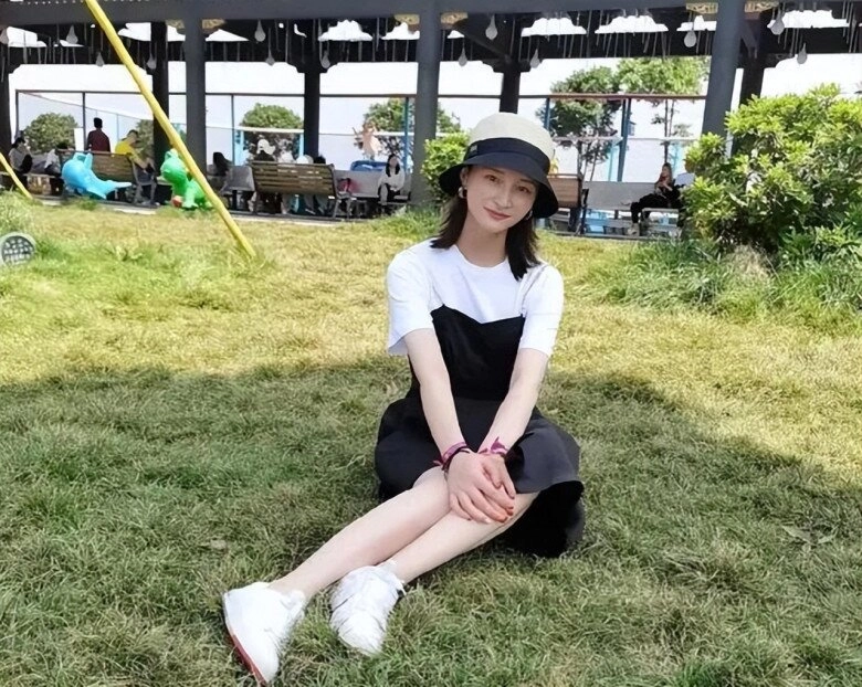 Mỹ nhân 13 năm đẻ sòn sòn 9 đứa con được gọi như máy đẻ thuê 6 bảo mẫu làm mẹ sung sướng trong khu nhà giàu - 8