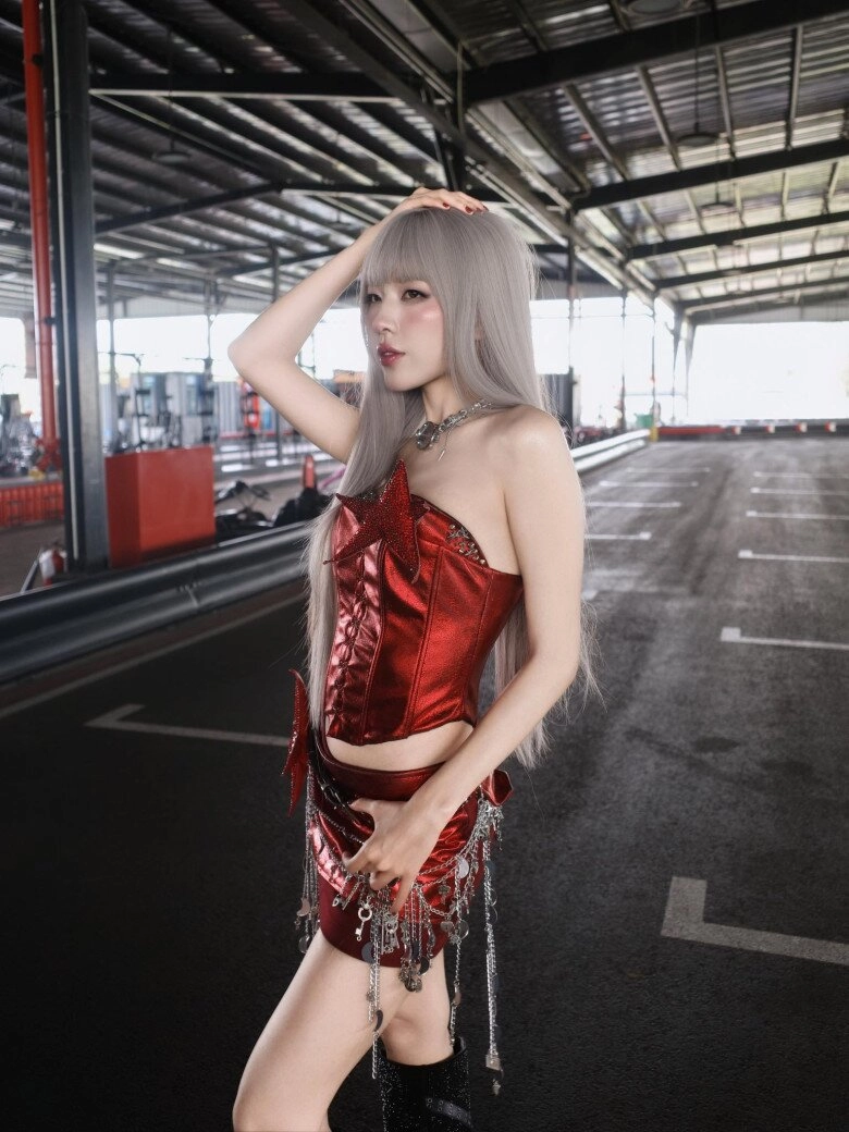 Mỹ nhân 2k3 được ví như bạch nguyệt quang gu ăn mặc ngây thơ pha chút quậy ngầm với loạt item cá tính - 2