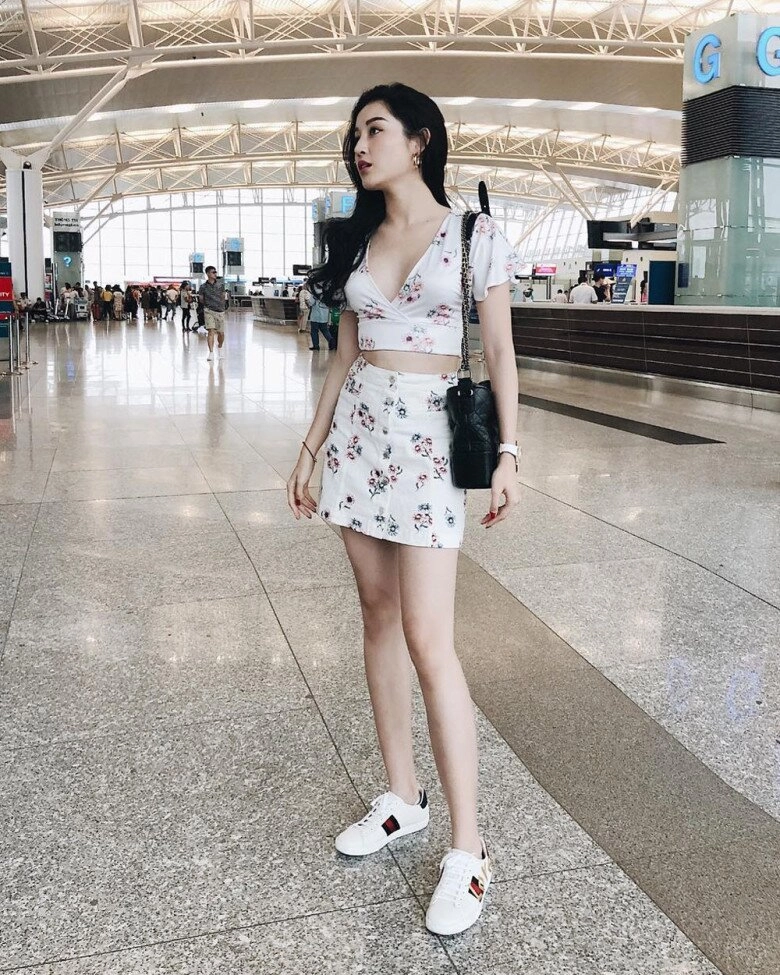 Mỹ nhân ngủ gật triệu like từng được báo trung khen là quốc bảo việt nam có gu ăn mặc toát mùi tiền - 13