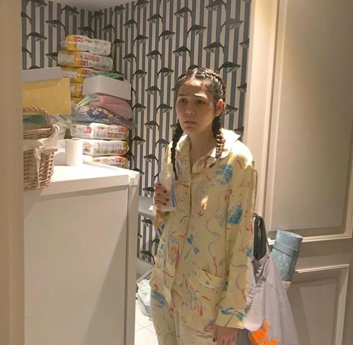 Mỹ nữ được đại gia vung trăm tỷ xin cưới bất ngờ với bộ dạng giữa đêm dậy chăm con - 17