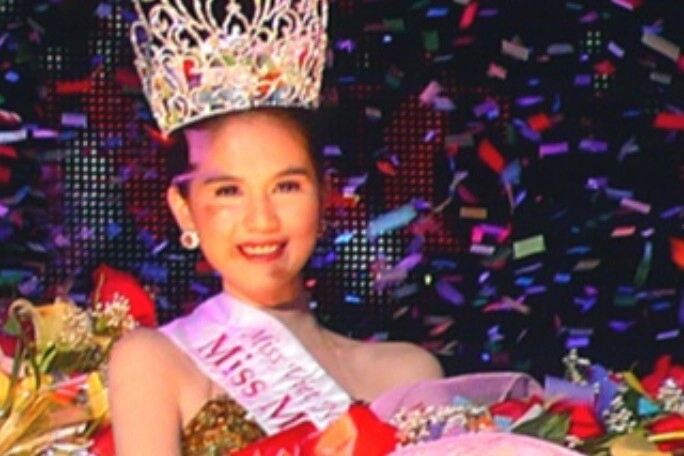 Nàng hậu đăng quang chiếc vương miện nhưng không ai công nhận phải làm mẫu nội y tiến thân showbiz - 2