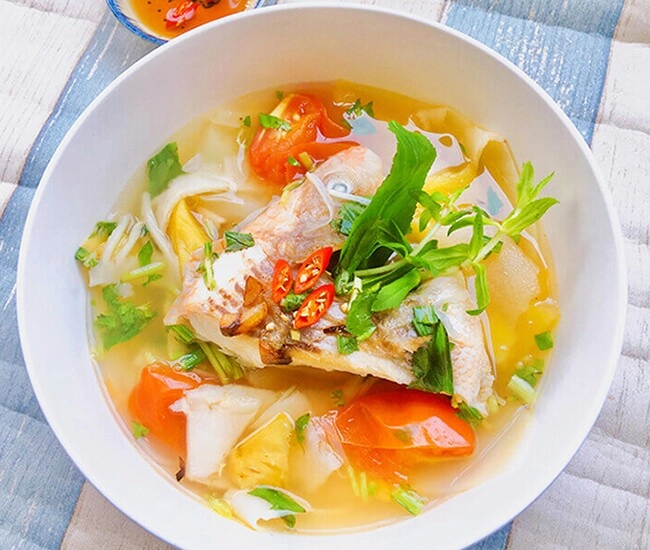 Nấu canh cá phải nhớ 3 tuyệt chiêu đơn giản này để sạch mùi tanh cả nhà ăn không còn thừa một miếng - 1