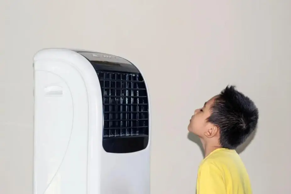 Ngày càng nhiều người không dùng kiểu điều hòa này vì dễ khiến trẻ ốm mẹ đừng bật nó dù trời có nóng đến đâu - 4