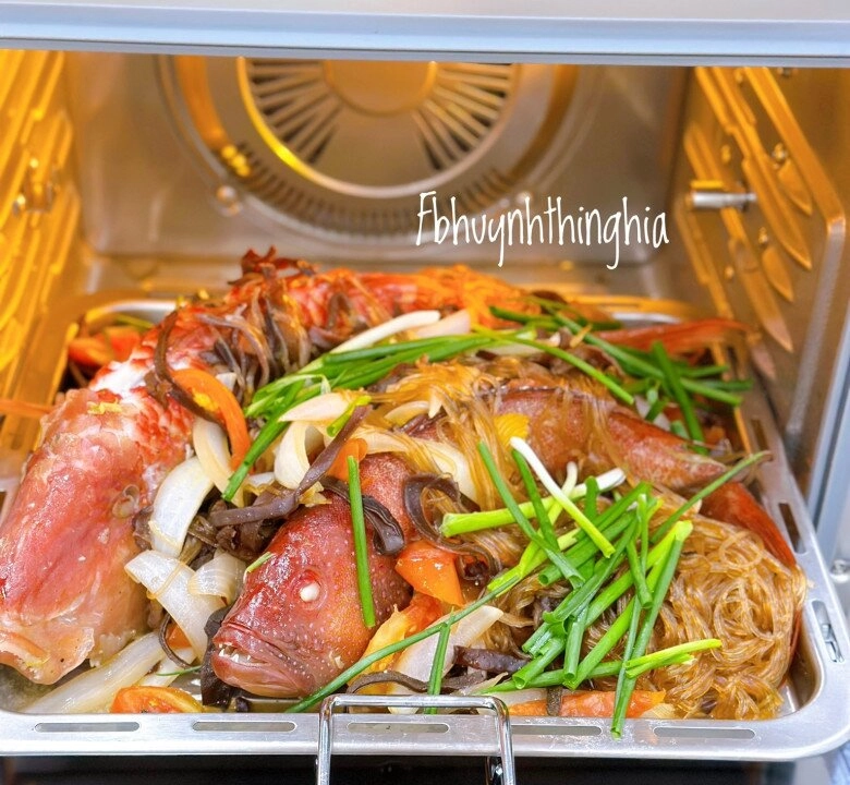 Ngày hè nóng nực làm ngay cá hấp xì dầu cuốn rau sống chấm mắm nêm cực ngon lại thanh mát - 6