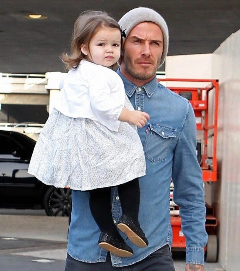 Ngày nào còn bế trên tay con gái beckham trổ mã xinh đẹp - 5