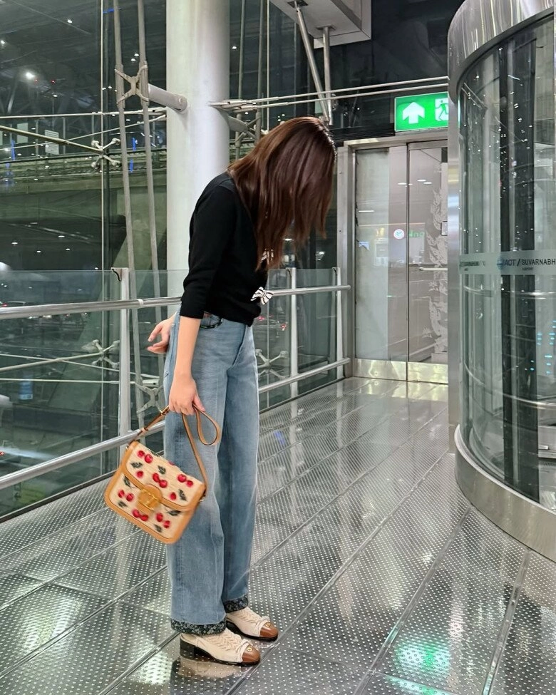 ngọc nữ thế hệ mới của thái lan khiến phóng viên nhận nhầm là jisoo tại met gala gu thời trang xứng danh nàng thơ valentino - 15