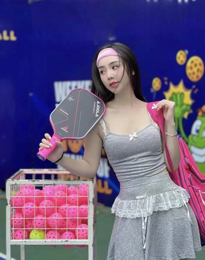 Ngọc trinh đổi gu ăn mặc sau khi bị chỉ trích vì diện đồ hở bạo đi đánh pickleball - 7