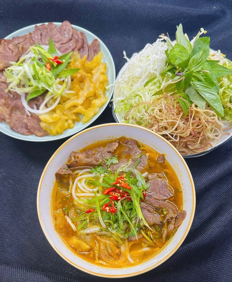 Người đàn ông được tăng thanh hà công khai nói yêu nấu gì cũng bắt mắt toàn món dân dã nhìn mà thèm - 7