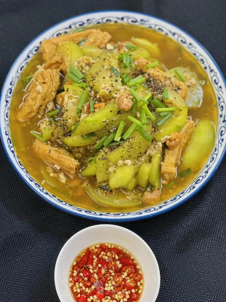 Người đàn ông được tăng thanh hà công khai nói yêu nấu gì cũng bắt mắt toàn món dân dã nhìn mà thèm - 15