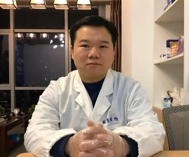 Người đàn ông mang lông chó đi xét nghiệm adn vì nó giống màu tóc của con trai kết quả khiến ông gục ngã - 1