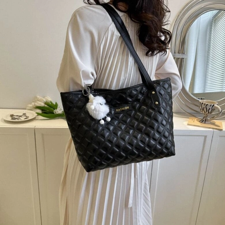 Người sành túi chỉ dùng 4 mẫu suốt đời chọn đúng một chiếc là mặc gì cũng sang không bao giờ lỗi mốt - 7