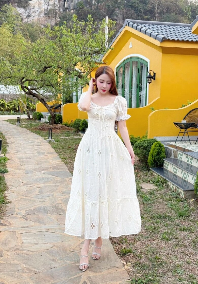 Người tình việt anh có nước sa trắng sứ chuộng mặc style gái quê vẫn hút hết mọi ánh nhìn - 1