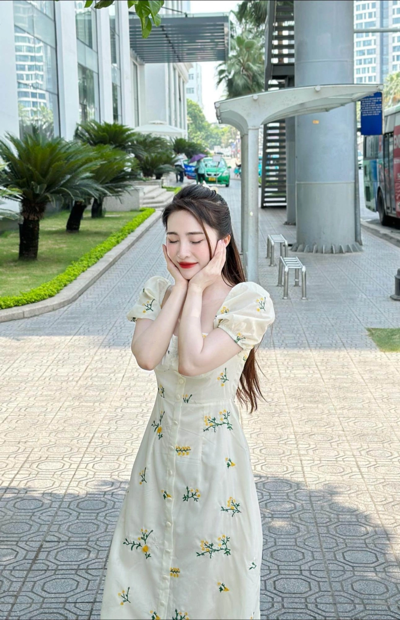 Người tình việt anh có nước sa trắng sứ chuộng mặc style gái quê vẫn hút hết mọi ánh nhìn - 10