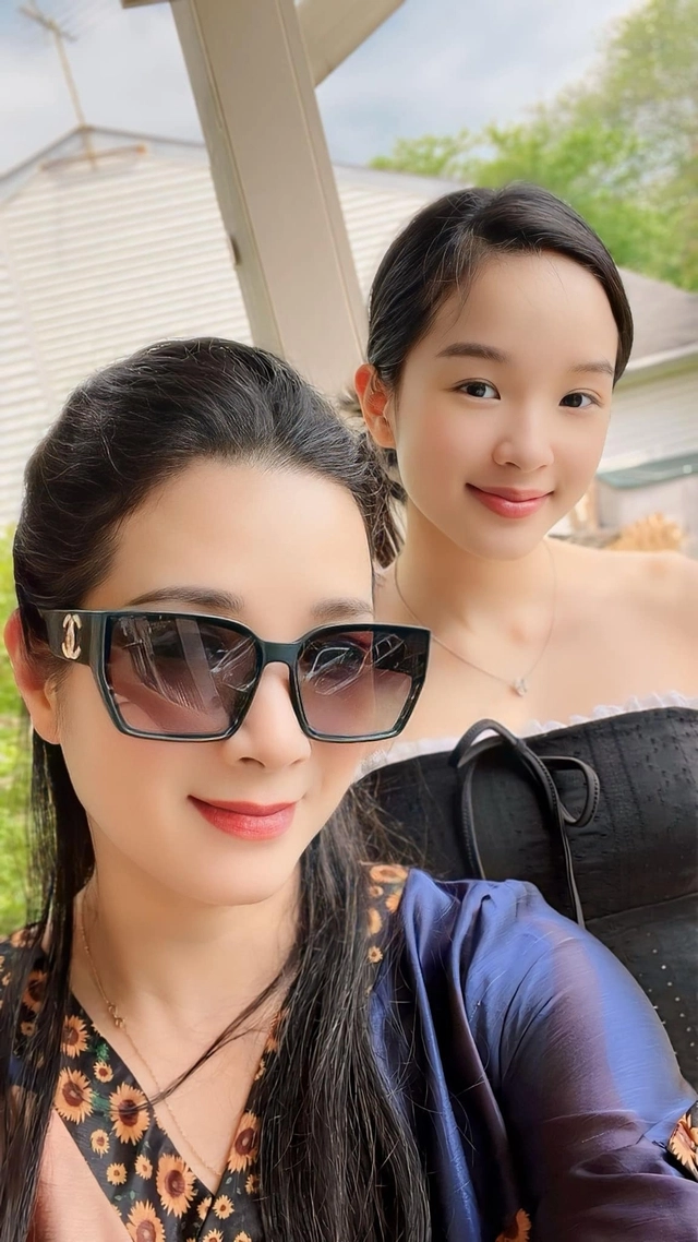 Nhan sắc tuổi 26 của tú linh - con gái nghệ sĩ thanh thanh hiền vừa tốt nghiệp đại học xuất sắc ở mỹ - 11
