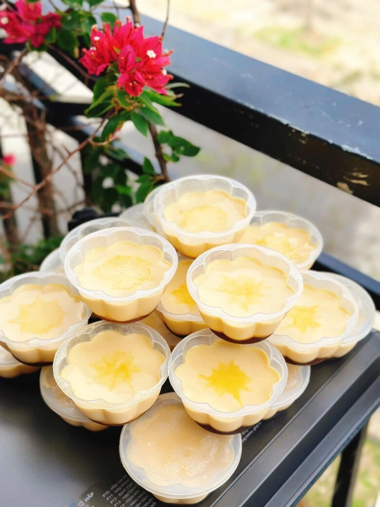 Nhiều năm làm flan caramel giờ mới biết cần phải làm điều này bánh mới không bị rỗ nhiều người làm sai nên không ngon - 1