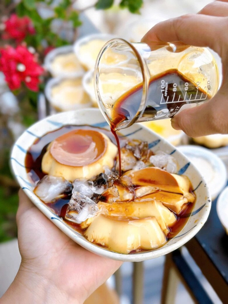 Nhiều năm làm flan caramel giờ mới biết cần phải làm điều này bánh mới không bị rỗ nhiều người làm sai nên không ngon - 9