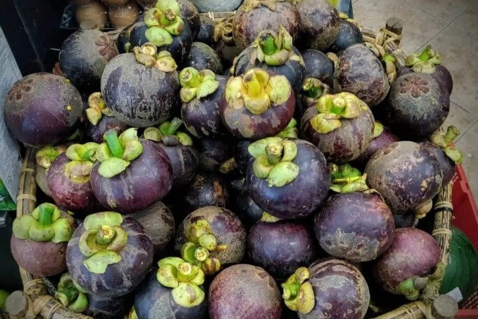 Nhiều năm mua măng cụt giờ mới biết đây là chìa khóa bí mật để biết quả nào ngon nhiều người chọn sai bảo sao không ưng - 1
