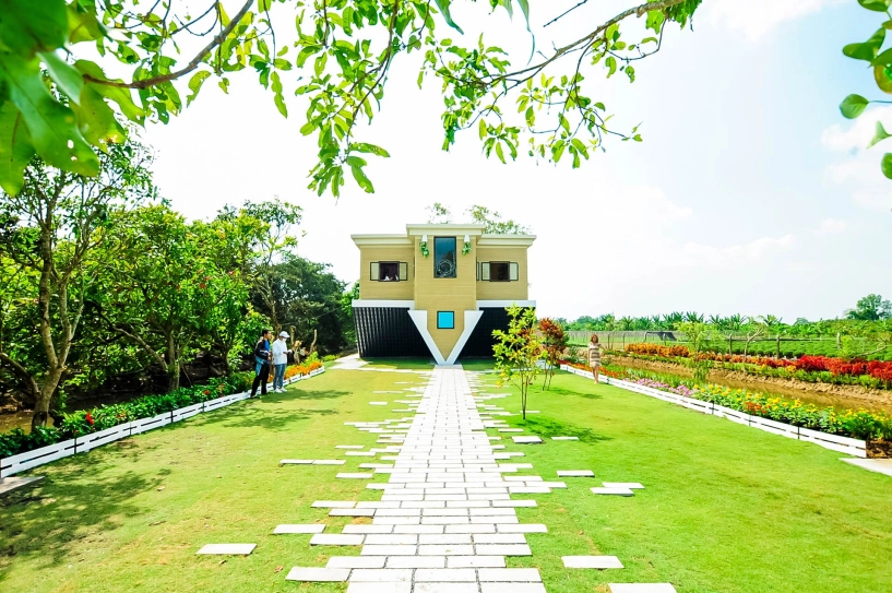 Những ngôi nhà độc và dị nhất việt nam kỳ quái ngôi nhà điên ở đà lạt - 4