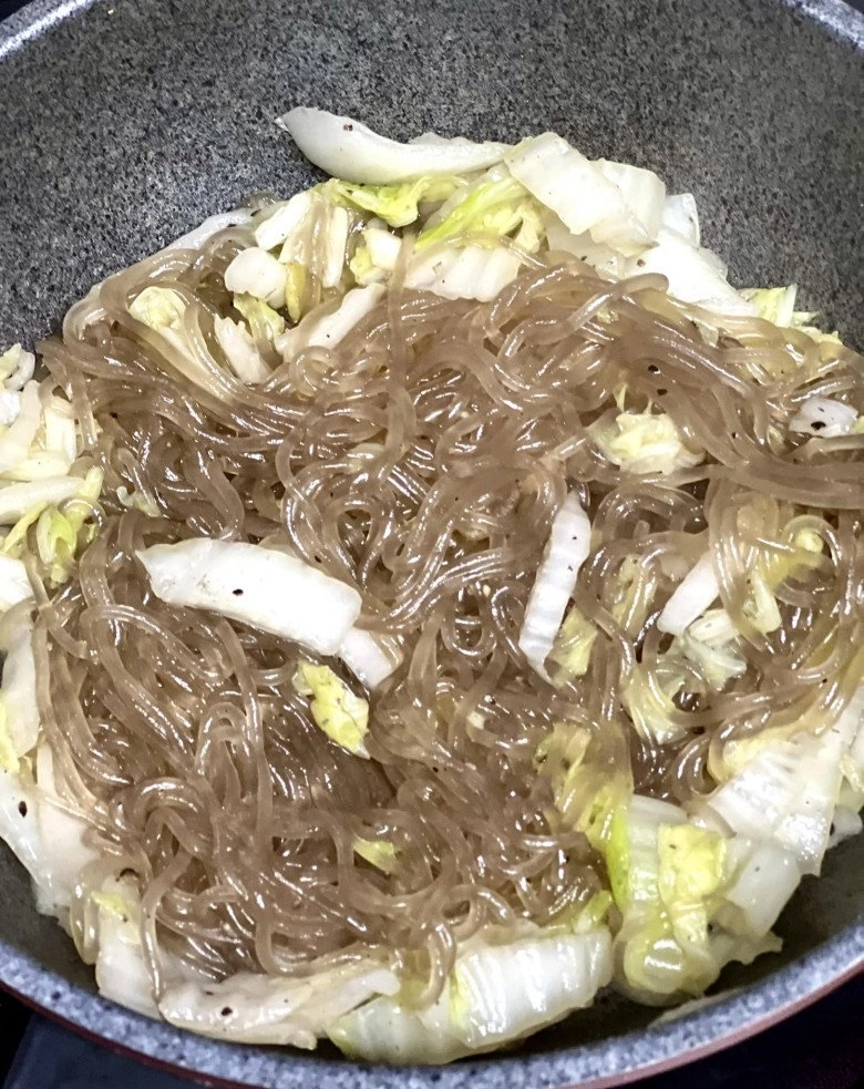 Những tô cơm một mình đạm bạc của cindy thái tài - 5