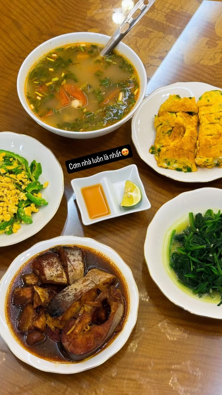 Niềm vui của mc mai ngọc mẹ bỉm chăm khoe những bữa cơm nhà đơn giản mà no căng rốn - 3
