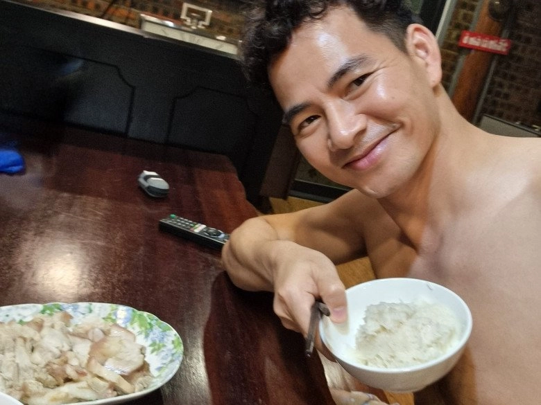 Nsnd xuân bắc tự nhận là gã trai truyền thống luôn phải có cơm phản ứng khi fan bình luận ăn khổ thế - 2