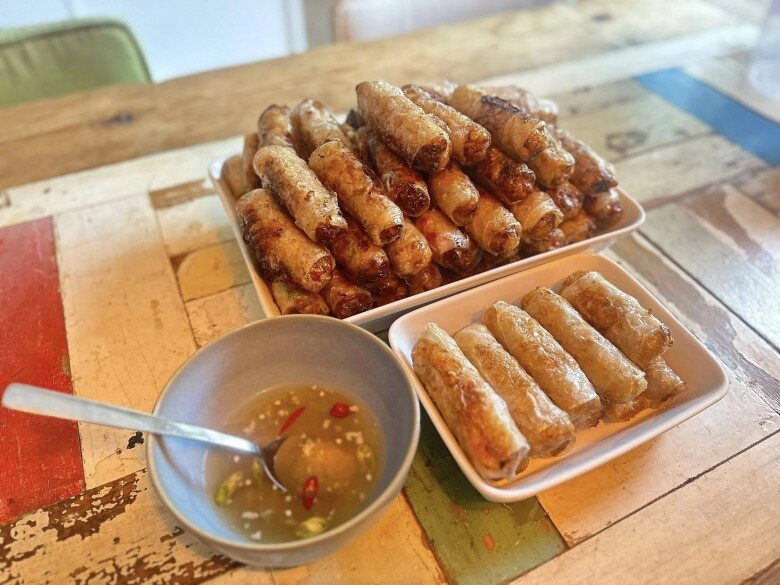 Nữ ca sĩ hà nội 1 năm mới làm dâu 1 lần cuốn cả trăm cái nem với 4 nồi nhân ở nhà chồng - 8