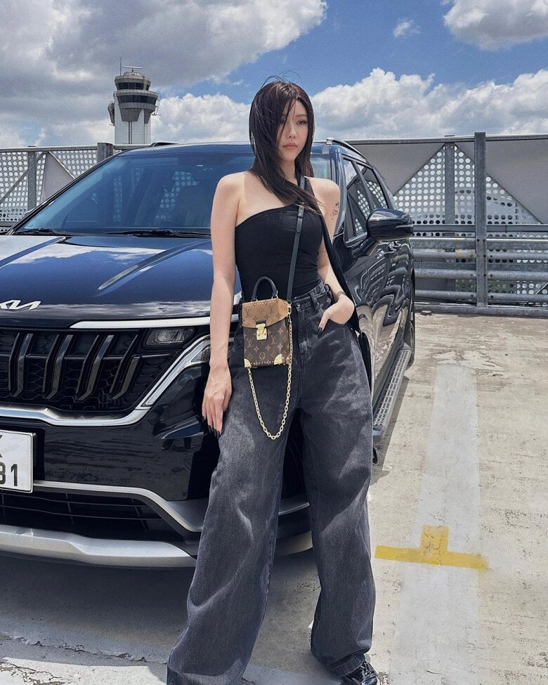 Nữ ca sĩ u40 nhưng mặc đẹp hơn cả gen z khi cá tính bùng cháy lúc lại bánh bèo như cô nữ chính ngôn tình - 3