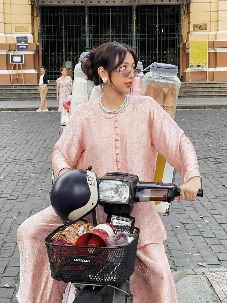 Nữ ca sĩ u40 nhưng mặc đẹp hơn cả gen z khi cá tính bùng cháy lúc lại bánh bèo như cô nữ chính ngôn tình - 11