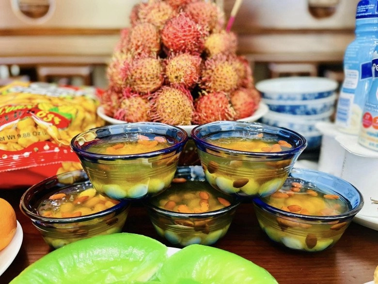 Nữ diễn viên làm dâu phố cổ chia sẻ mâm cỗ giỗ người thân tại mỹ đầy ắp món ngon - 5