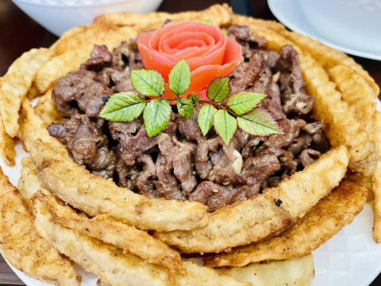 Nữ diễn viên làm dâu phố cổ chia sẻ mâm cỗ giỗ người thân tại mỹ đầy ắp món ngon - 8
