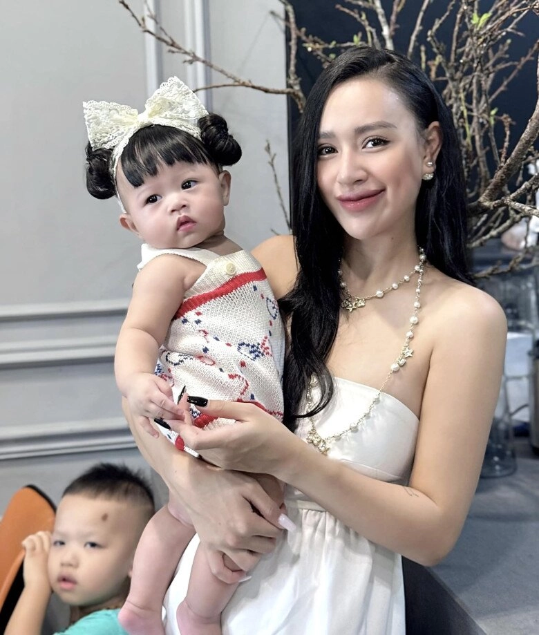 Nữ dj nổi tiếng hà thành cứ ra đường là chồng ghen vì trẻ đẹp không ai tin đã làm mẹ 3 con - 5