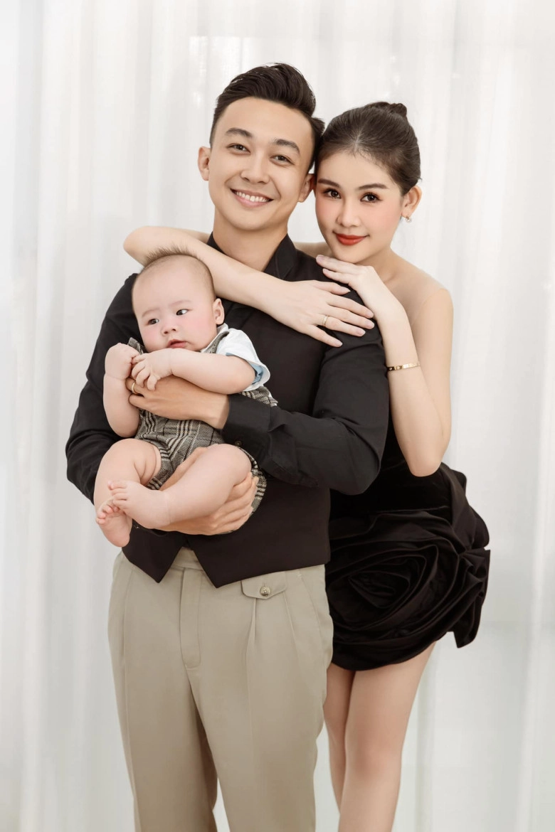 Nữ giảng viên đại học sành điệu nhất nhì showbiz xách cả lâu đài xuống phố sang chảnh từ giảng đường ra phố khó ai đọ lại - 2