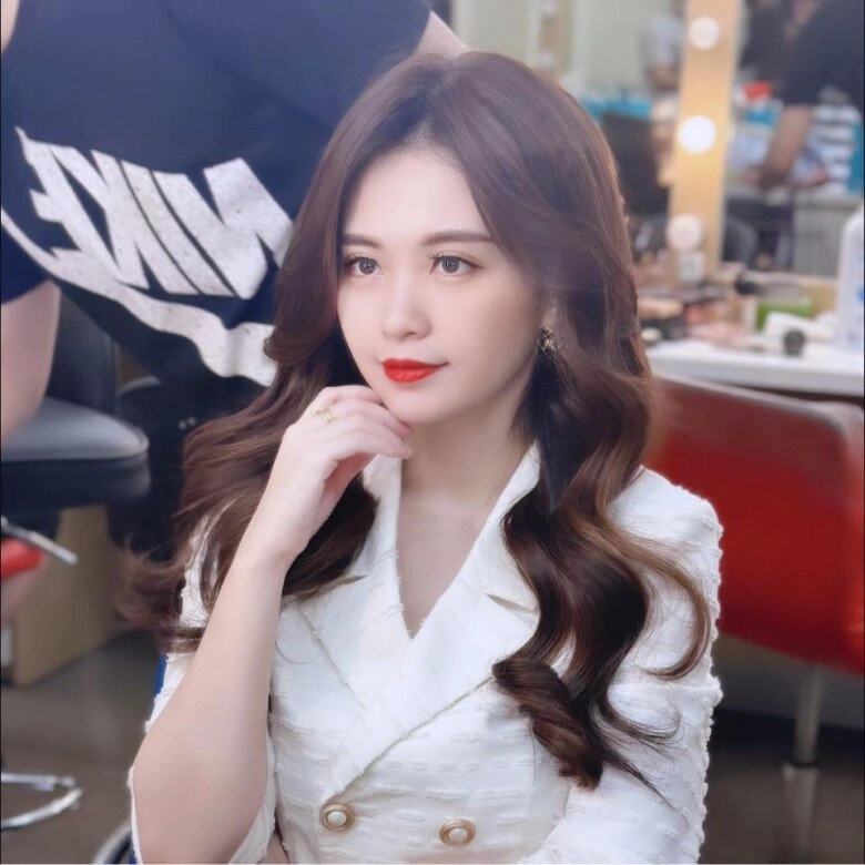 Nữ mc đông con nhất nhì vtv bí mật làm mẹ lần 5 mới sinh 7 tháng ra đường trẻ đẹp như gái 18 không ai nhận ra - 8
