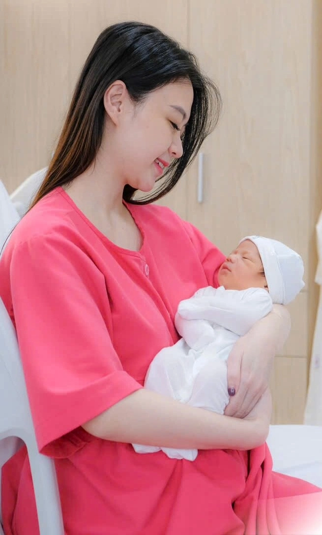 Nữ mc đông con nhất nhì vtv bí mật làm mẹ lần 5 mới sinh 7 tháng ra đường trẻ đẹp như gái 18 không ai nhận ra - 3
