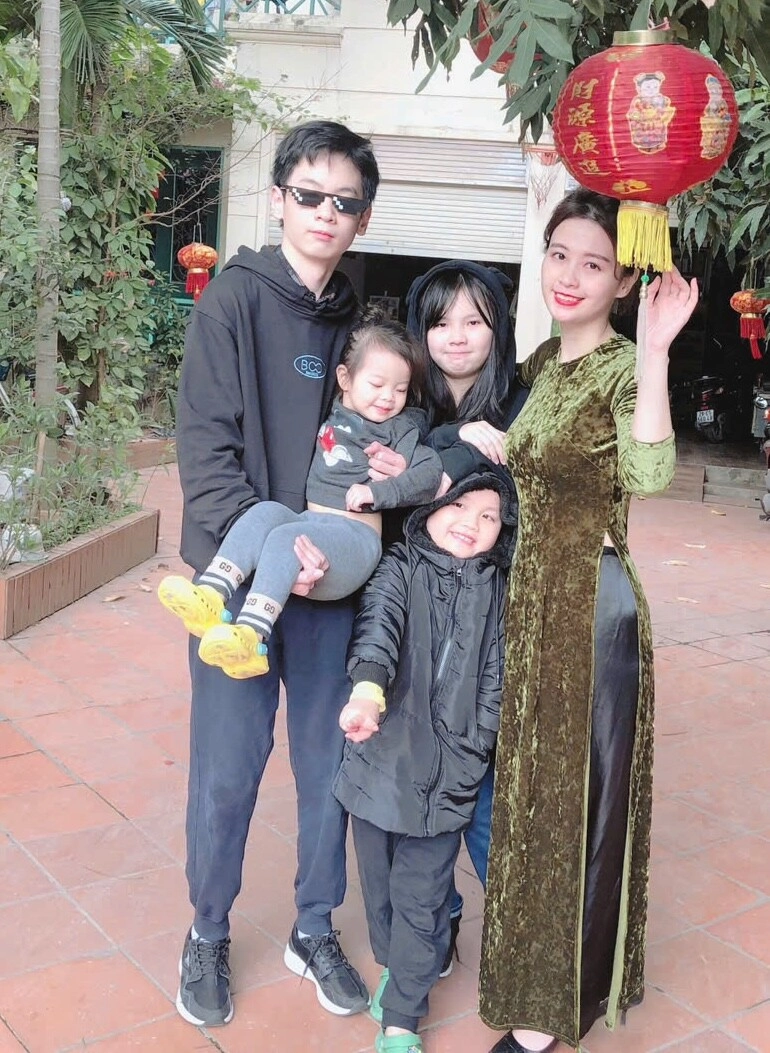 Nữ mc đông con nhất nhì vtv bí mật làm mẹ lần 5 mới sinh 7 tháng ra đường trẻ đẹp như gái 18 không ai nhận ra - 9